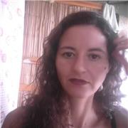 Español, portugués, artes plásticas, teatro y música, con experiencia en niños y adultos